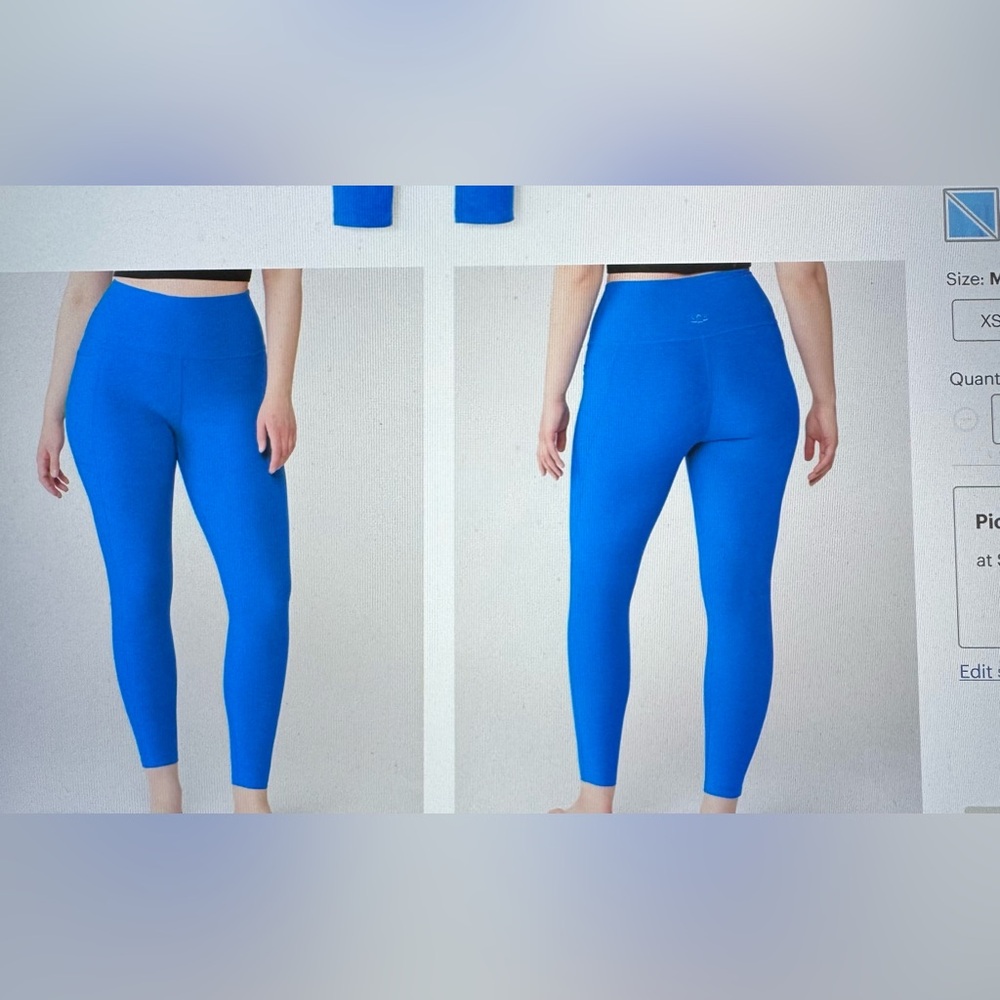 Beyond Yoga blue leggings